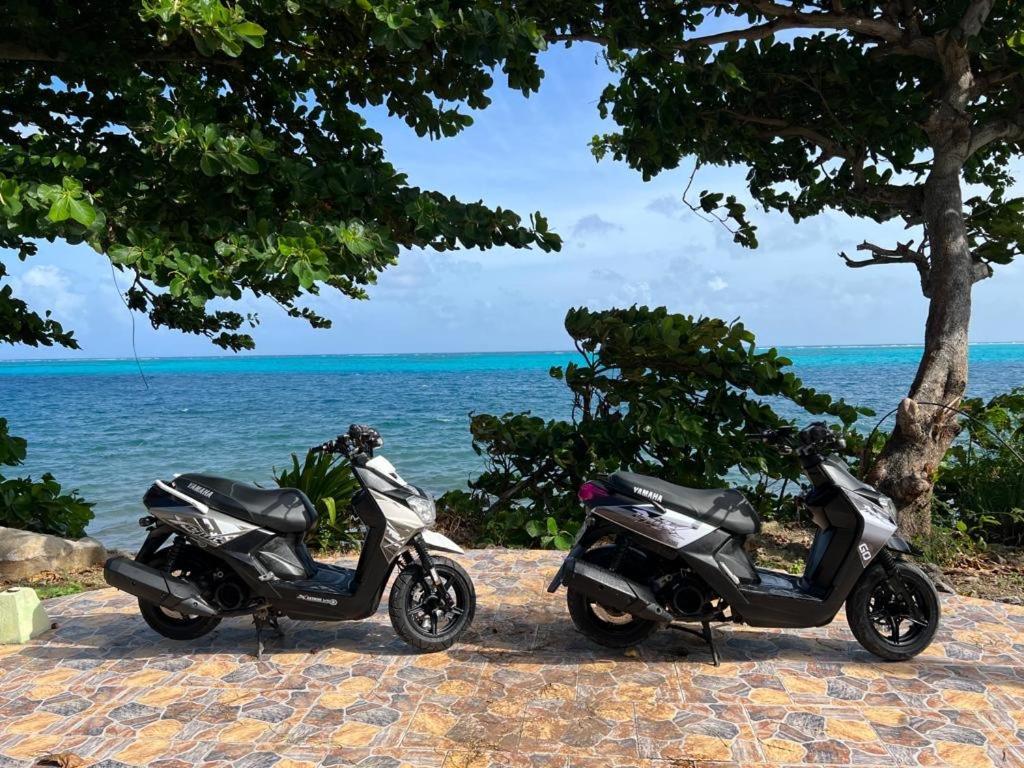 Posada Villa Bryan Rocky Point エクステリア 写真